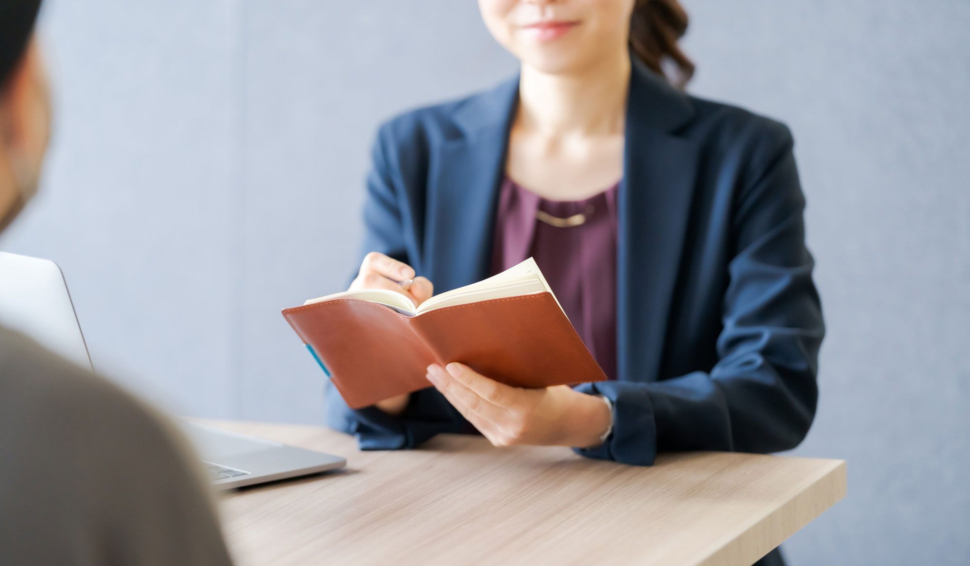 契約期間の途中で派遣社員が退職する際に理解しておくべき基礎知識