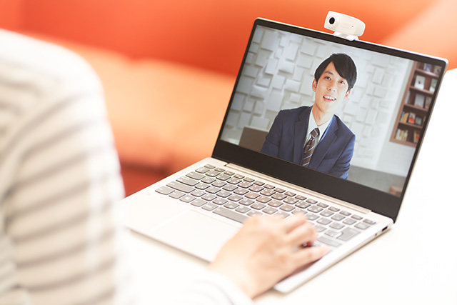 在宅勤務とは？