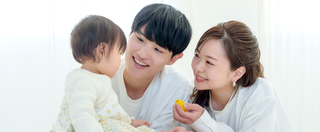 派遣社員は育休を取得できる？条件や手続きについて、産休とともに解説