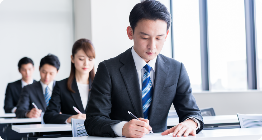 選考（面接試験・筆記試験・適性検査など）