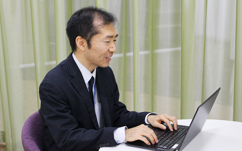 新しいシステムの利⽤がなされてこそ業務の効率化、ひいては会社全体の利益に繋がると考えています。
